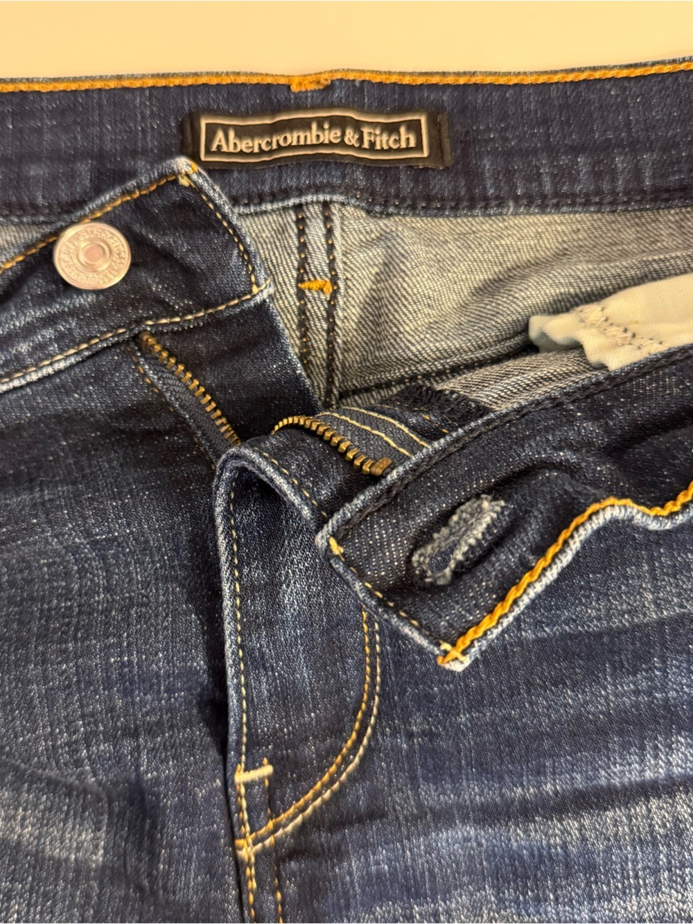 Abercrombie & Fitch Women’s Mid Rise Denim Jean Micro Shorts Size 29 - Picture 12 of 14